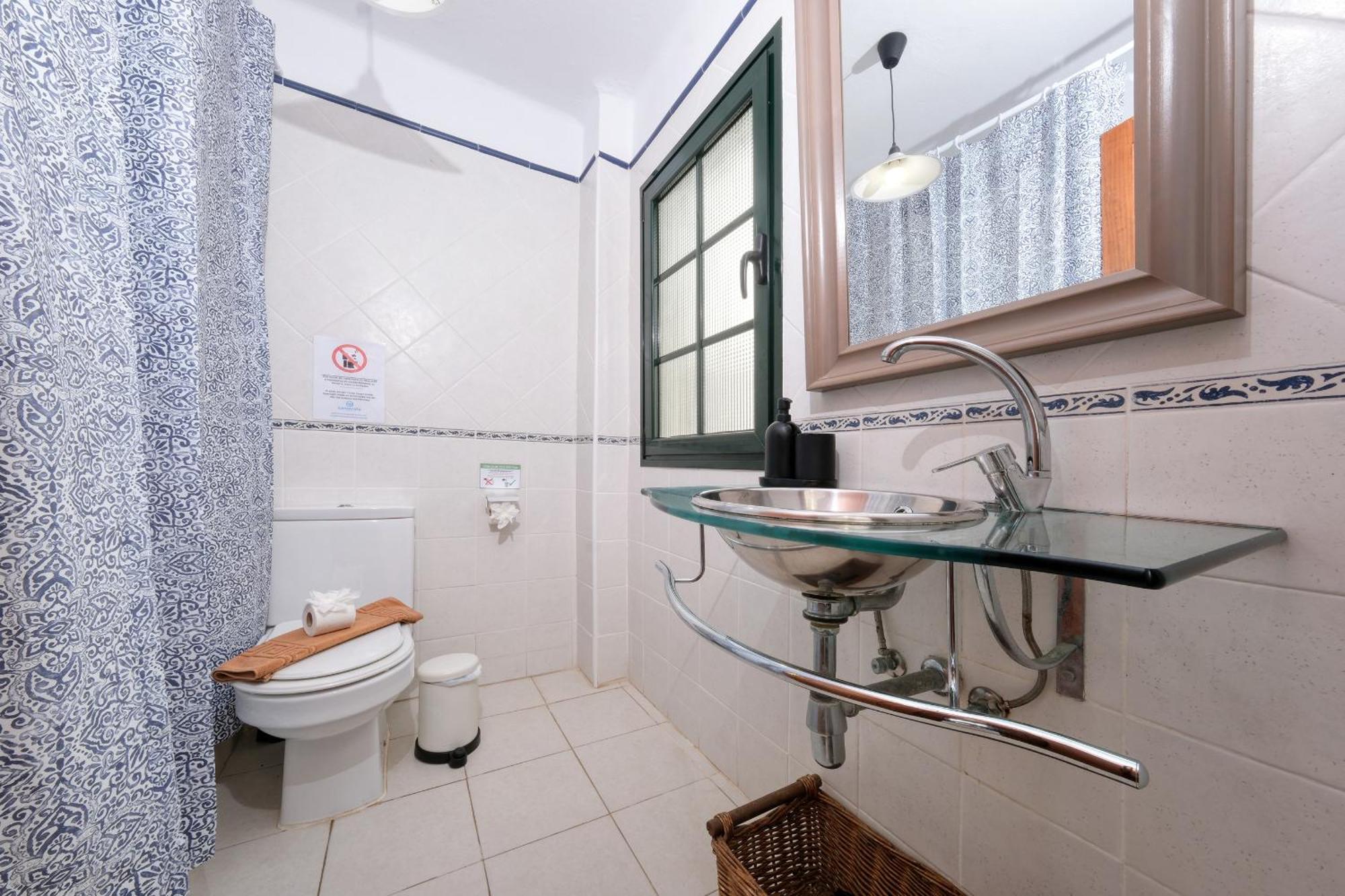 Casa Hibiscus - Shared Pool - Close To Seafront Promenade Punta Mujeres Exteriör bild