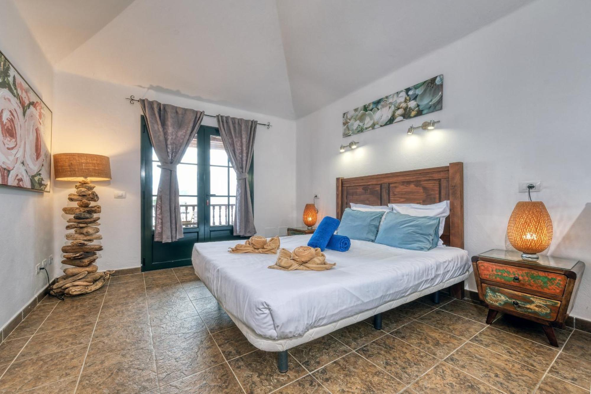 Casa Hibiscus - Shared Pool - Close To Seafront Promenade Punta Mujeres Exteriör bild
