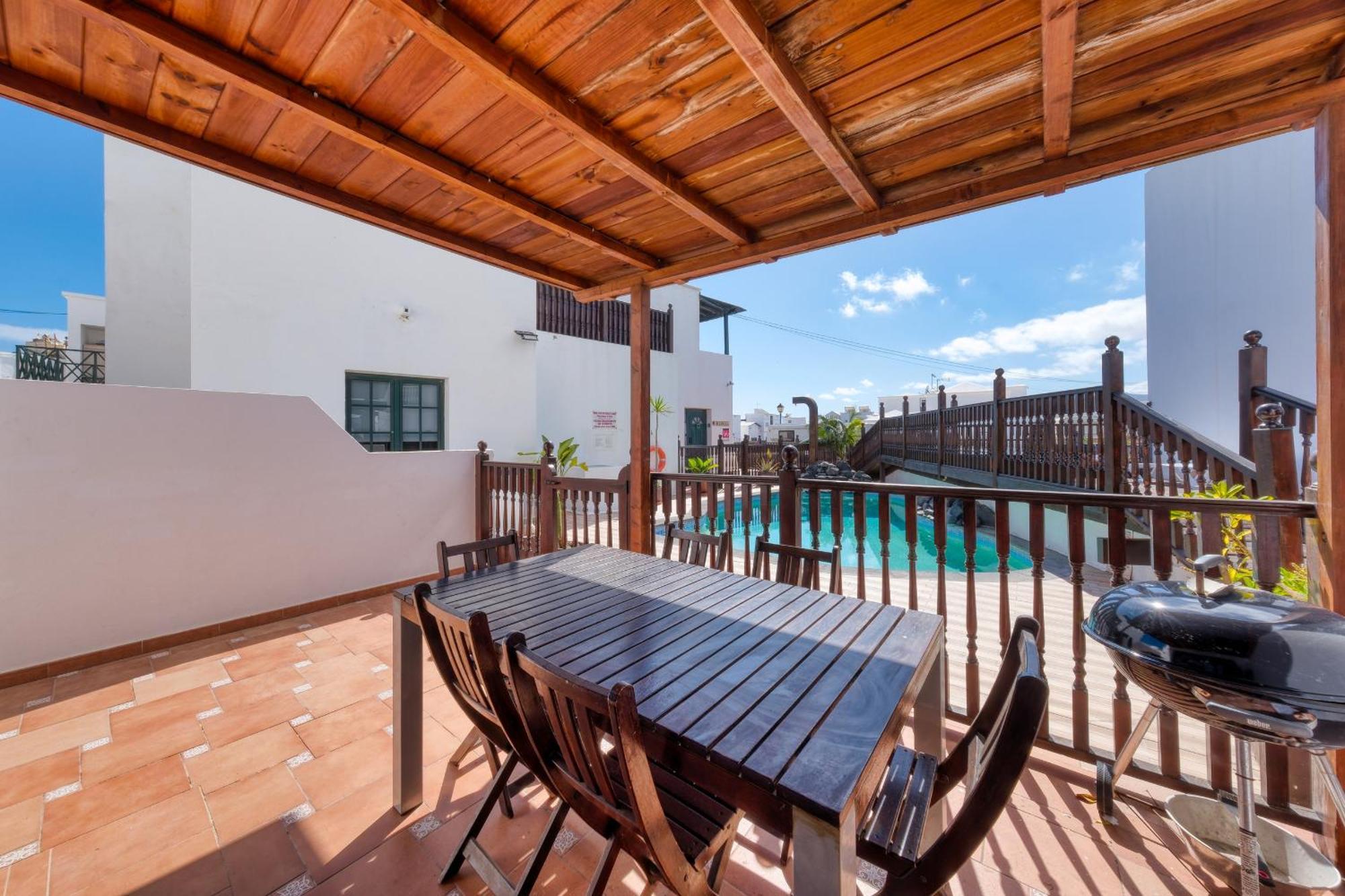 Casa Hibiscus - Shared Pool - Close To Seafront Promenade Punta Mujeres Exteriör bild